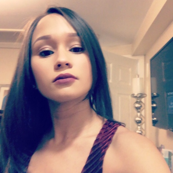 Meet your Posher, Afraya - Picture 1 of 1